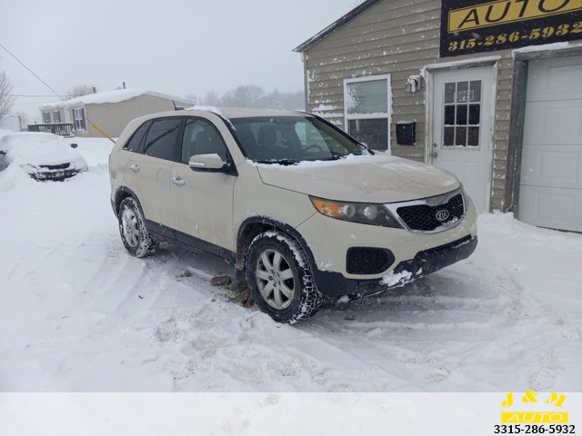 2011 Kia Sorento LX 