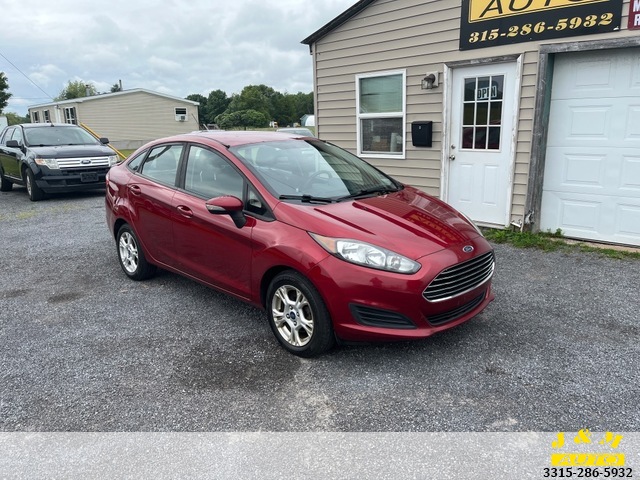 2016 Ford Fiesta SE Sedan